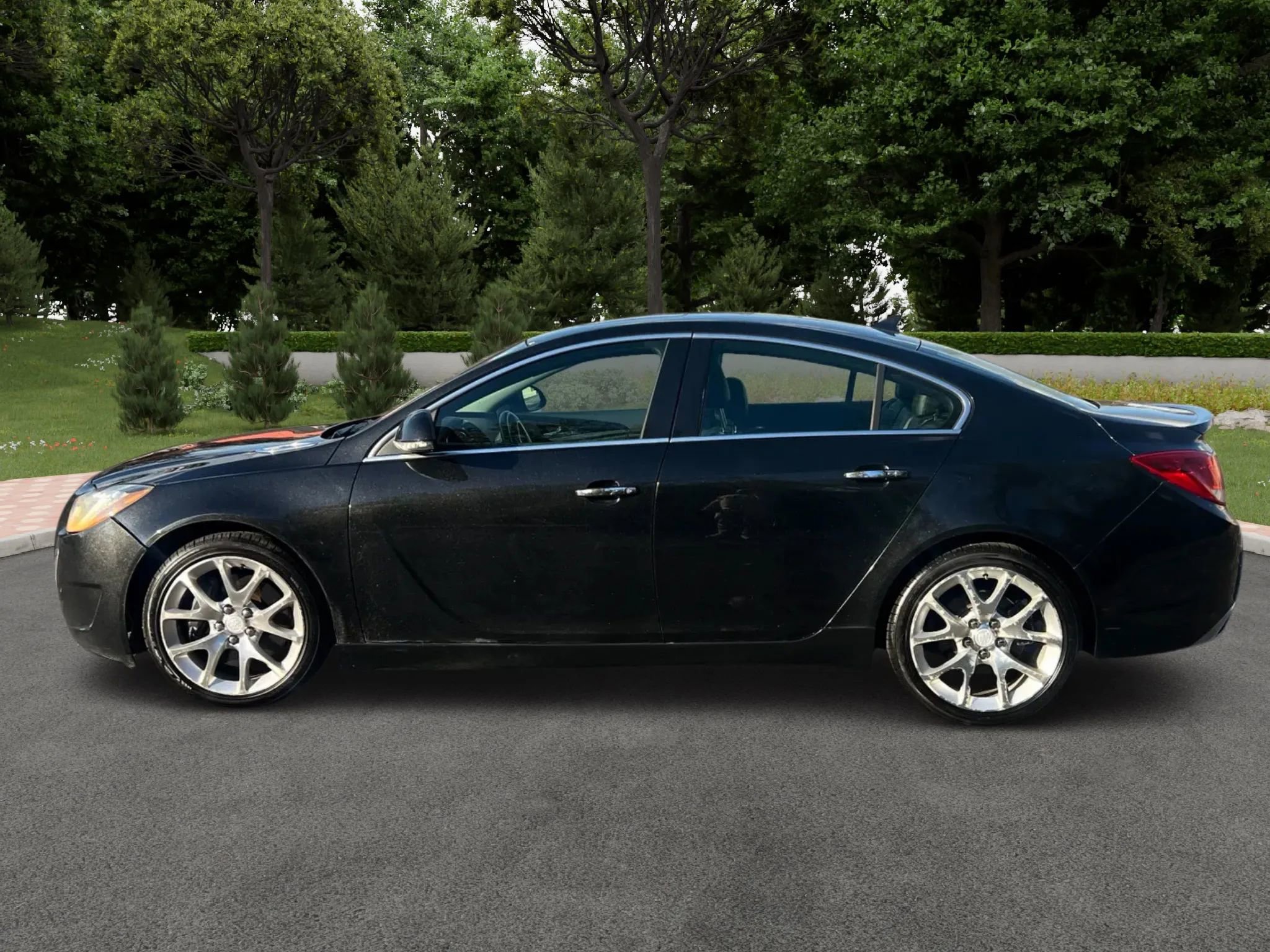 Used 2013 Buick Regal GS image 2