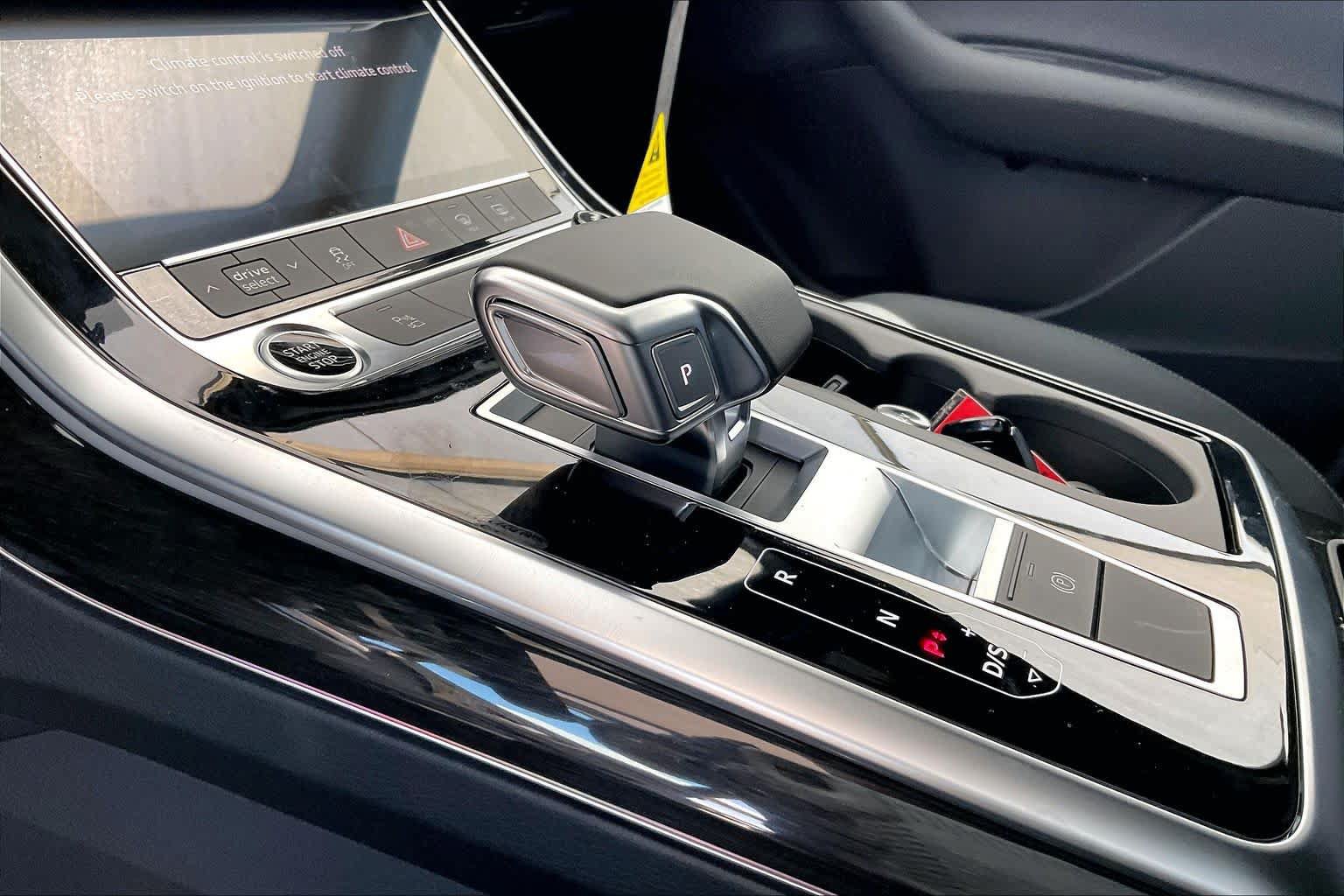New 2026 Audi Q7 2.0T Premium AWD/4WD image 7