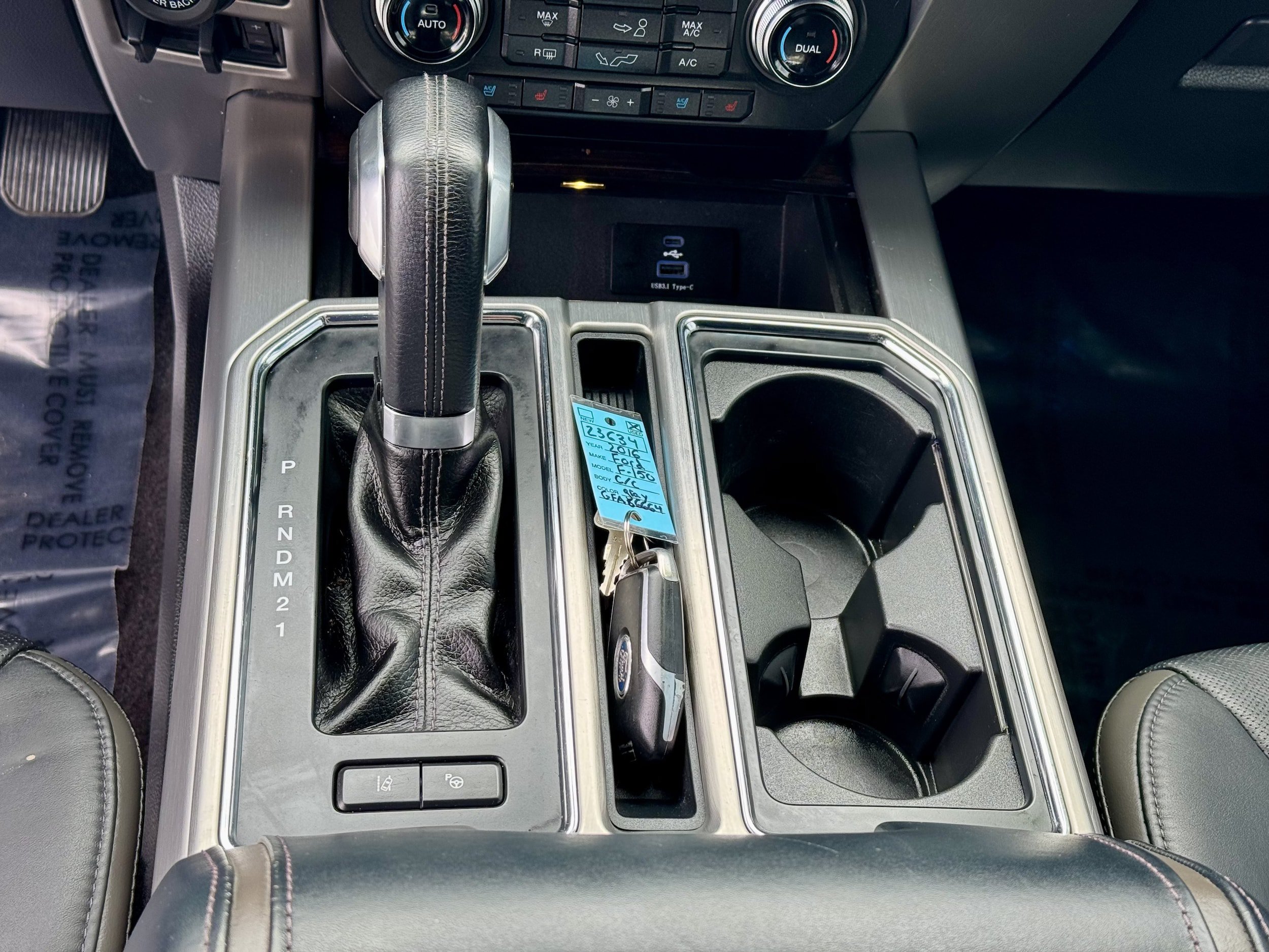 Used 2016 Ford F150 Platinum w/ Equipment Group 701A Luxury AWD/4WD image 19