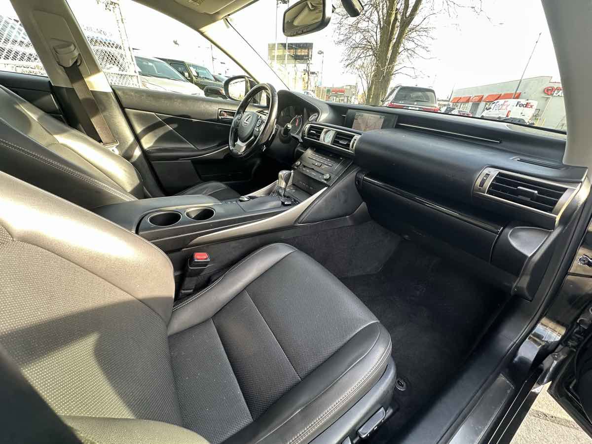 Used 2016 Lexus IS 300 AWD w/ Navigation System Package image 32