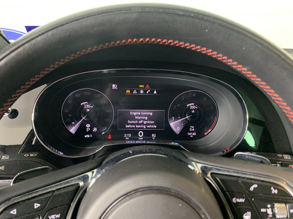 Used 2023 Bentley Bentayga AWD/4WD image 22