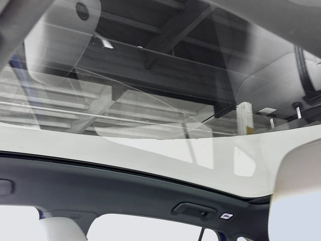 Used 2021 Volkswagen ID.4 Pro S w/ Gradient Package image 19