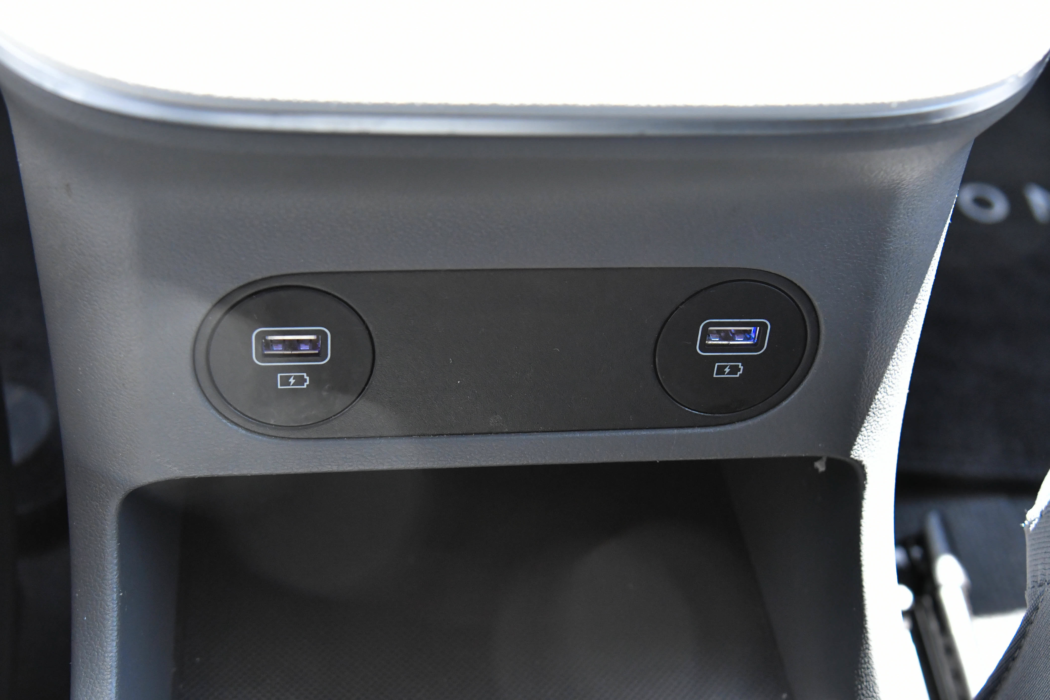Used 2024 Hyundai Ioniq 5 SE RWD image 28