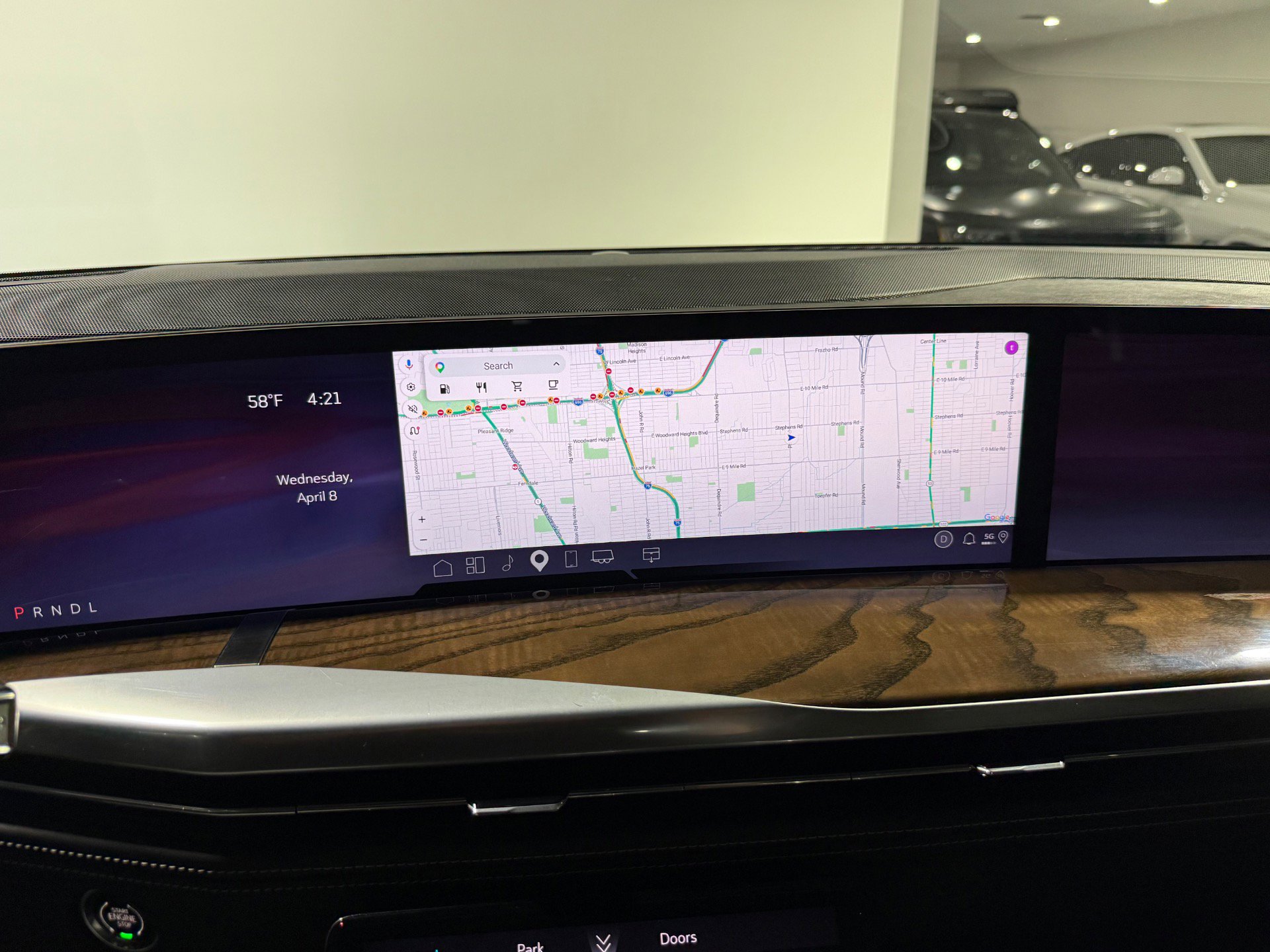 Used 2025 Cadillac Escalade Sport Platinum w/ LPO, ONYX Package image 41