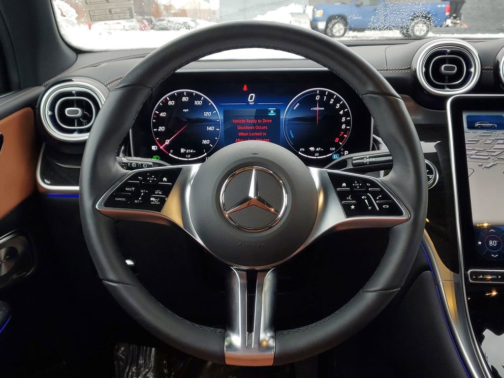 Used 2025 Mercedes-Benz GLC 350e image 29