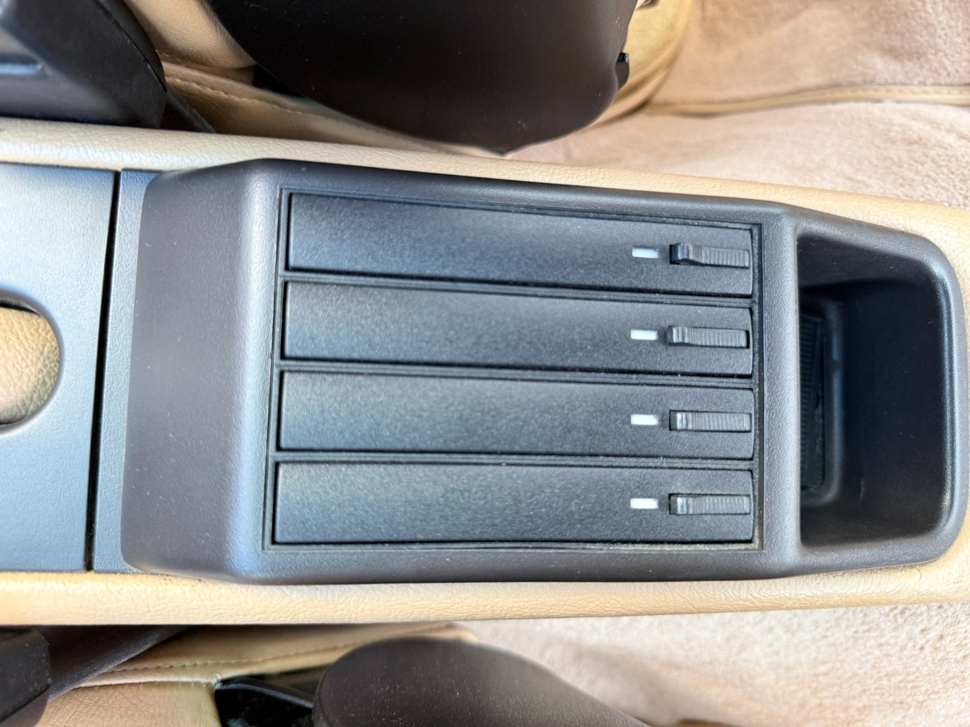 Used 1997 Porsche 911 Carrera RWD image 33