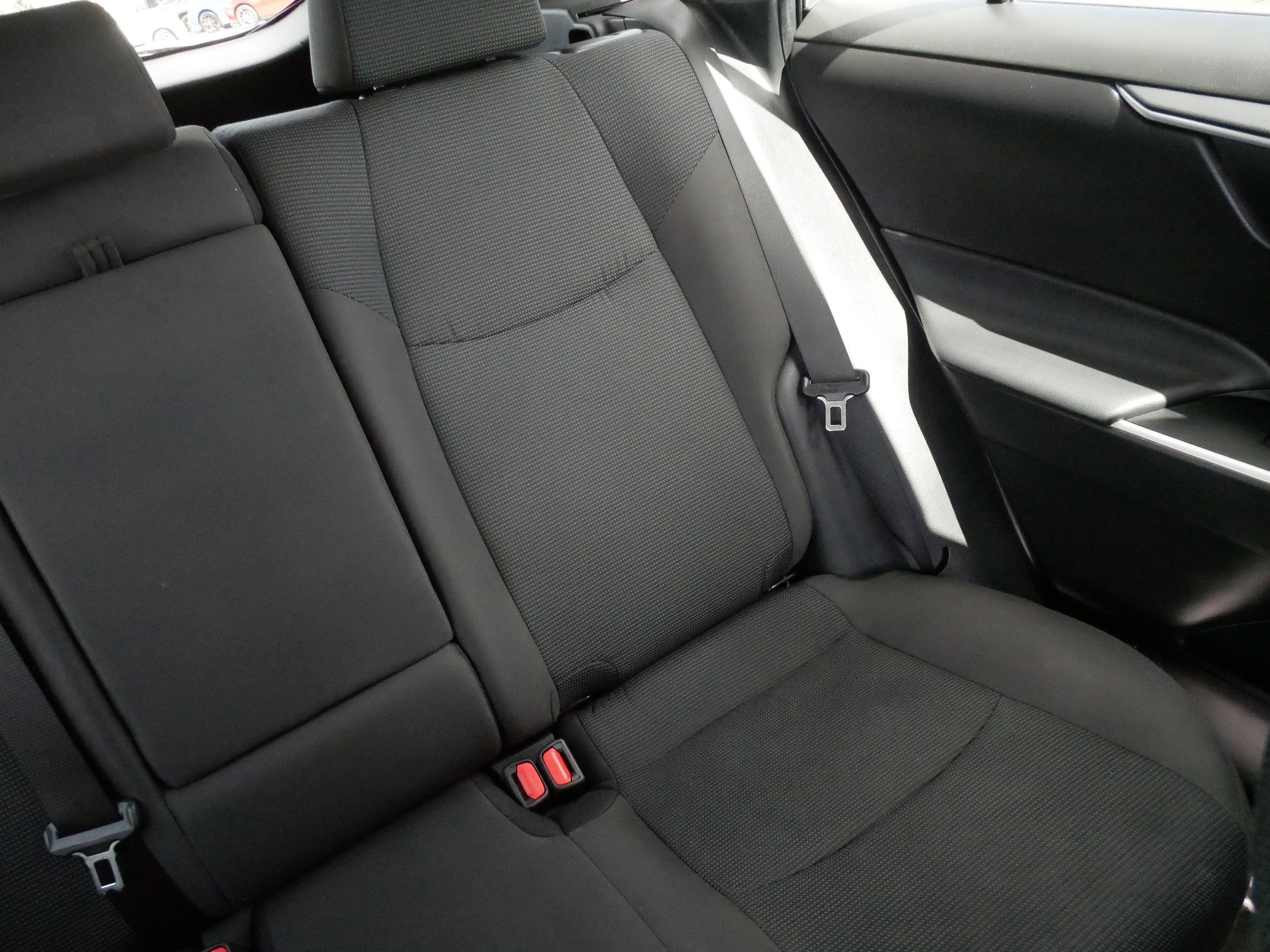 Used 2023 Toyota RAV4 LE AWD/4WD image 14