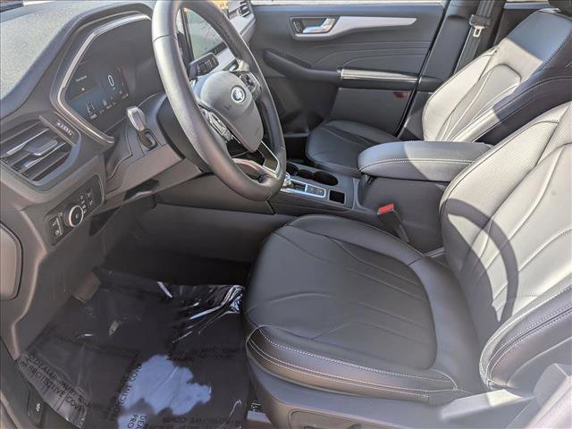 New 2026 Ford Escape SE w/ PHEV Premium Package image 4