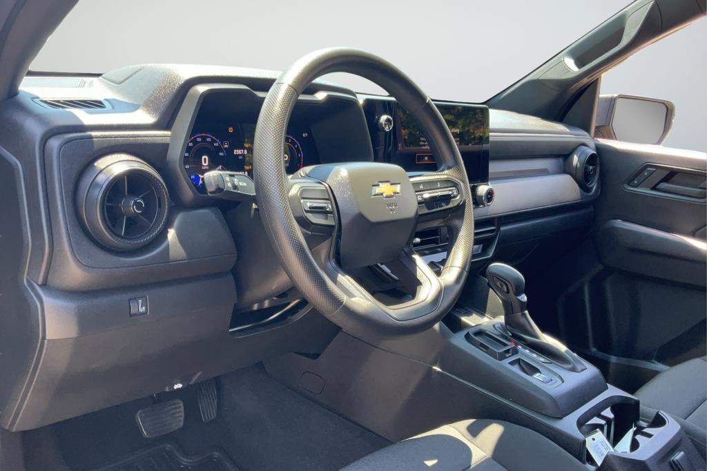 Used 2024 Chevrolet Colorado W/T RWD image 25