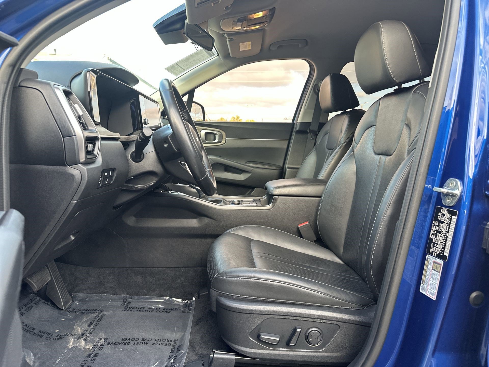 Certified 2022 Kia Sorento EX FWD image 13