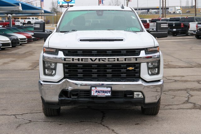 Used 2020 Chevrolet Silverado 2500 LT w/ Convenience Package image 2