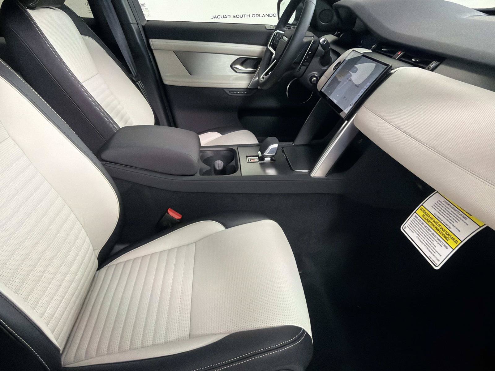 New 2026 Land Rover Discovery Sport Landmark AWD/4WD image 10