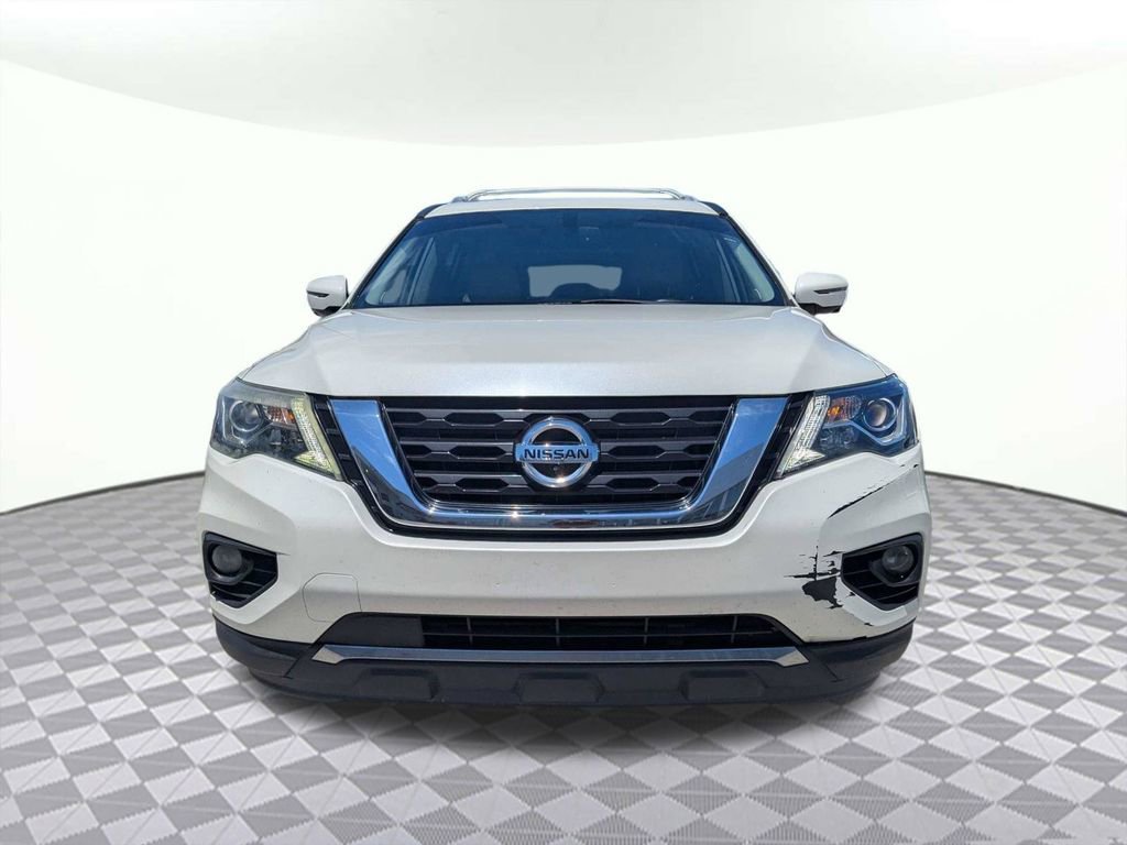 Used 2017 Nissan Pathfinder Platinum FWD image 8