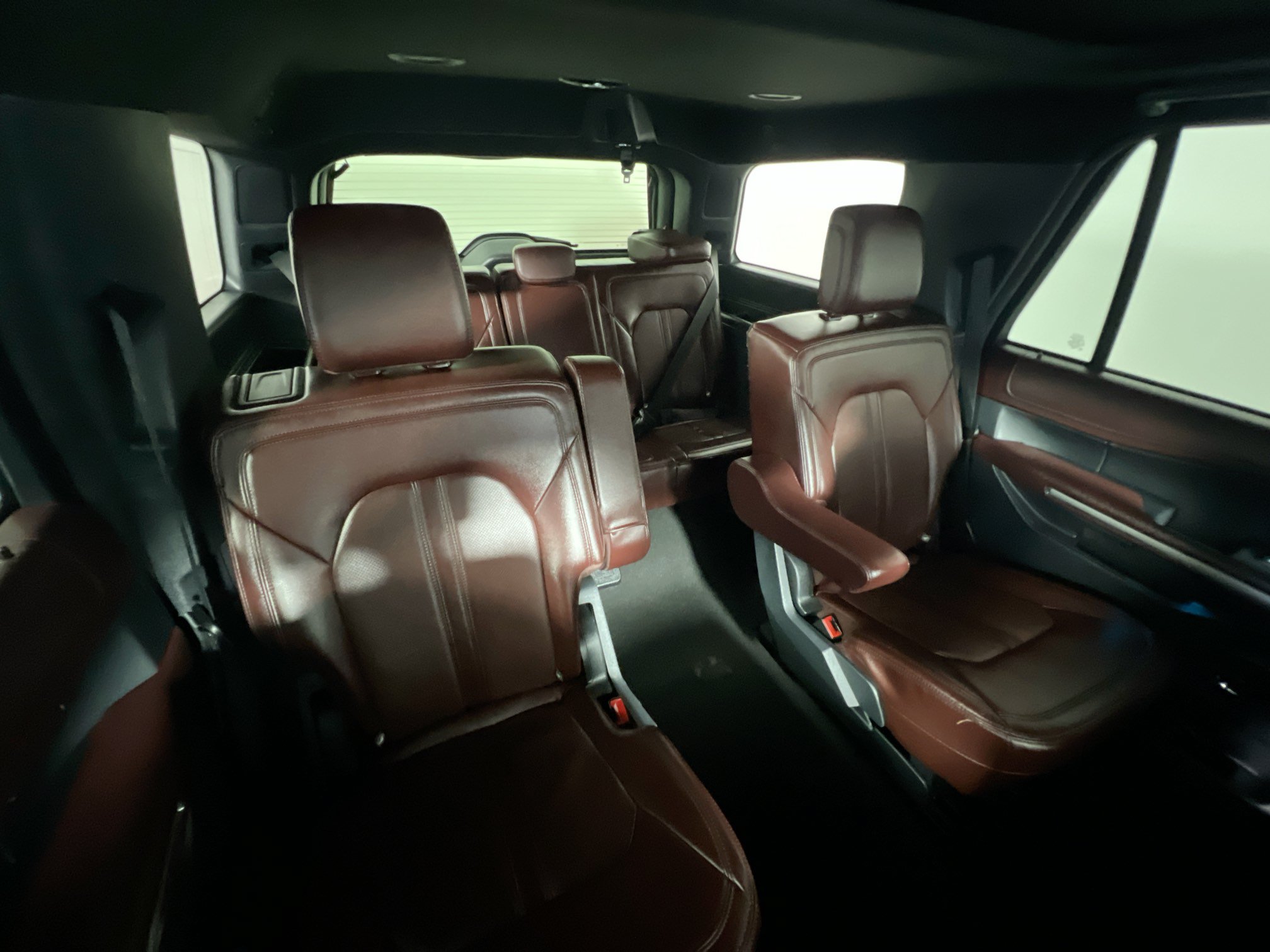 Used 2024 Ford Expedition Limited RWD image 32