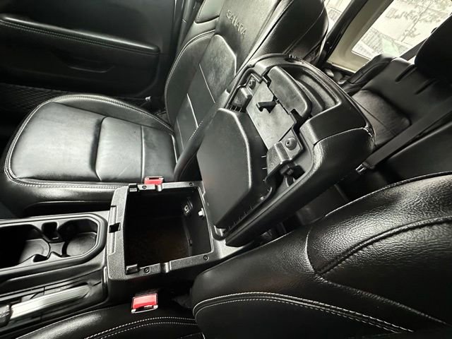 Used 2022 Jeep Wrangler Unlimited Sahara w/ Cold Weather Group image 28