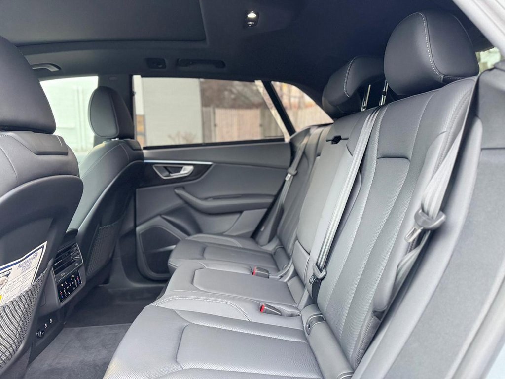 Used 2025 Audi Q8 Premium Plus image 19