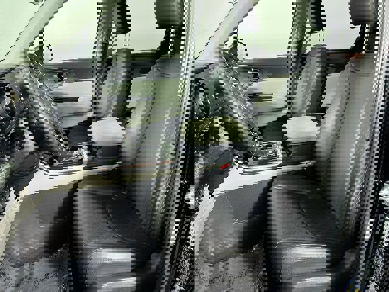 Certified 2024 Kia Carnival LX image 12