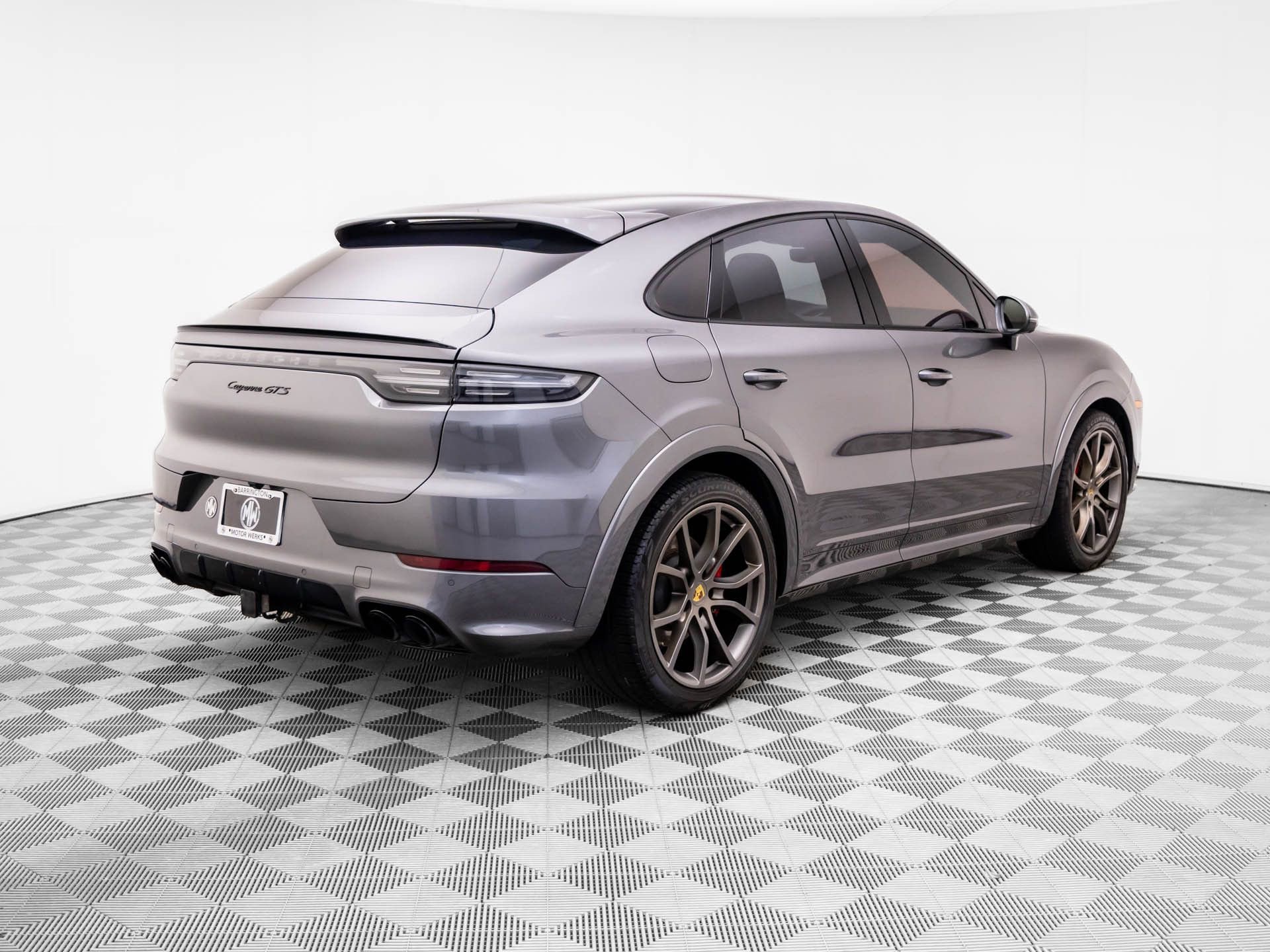 Used 2021 Porsche Cayenne GTS image 8