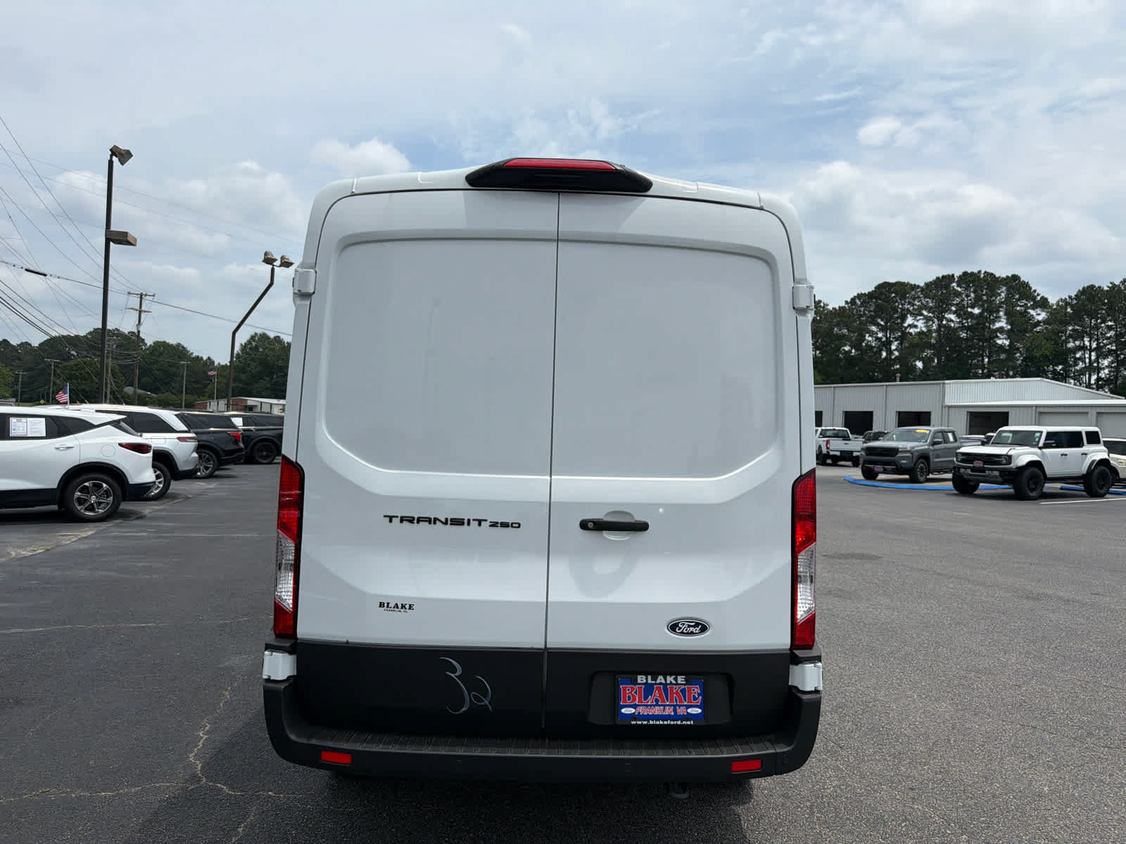 New 2026 Ford Transit 250 148 Medium Roof RWD image 4