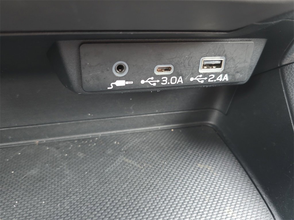 Used 2024 Subaru Crosstrek 2.0i Premium image 34