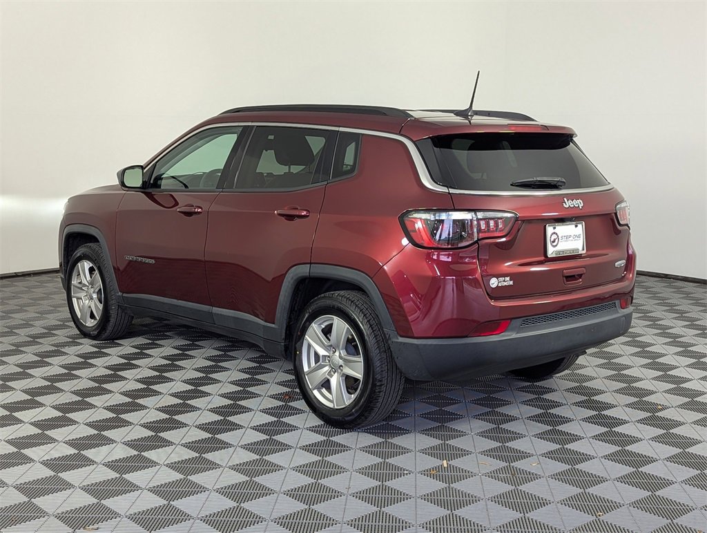 Used 2022 Jeep Compass Latitude image 5