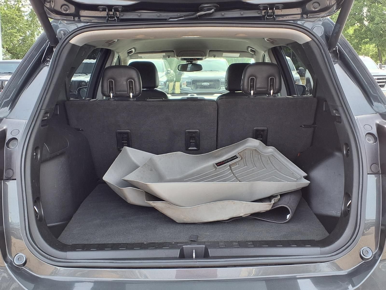 Used 2020 Chevrolet Equinox Premier FWD image 10