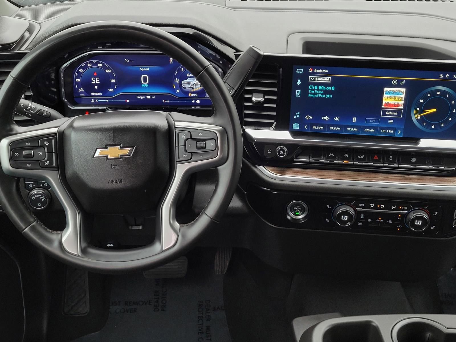 Used 2024 Chevrolet Silverado 1500 LT AWD/4WD image 16