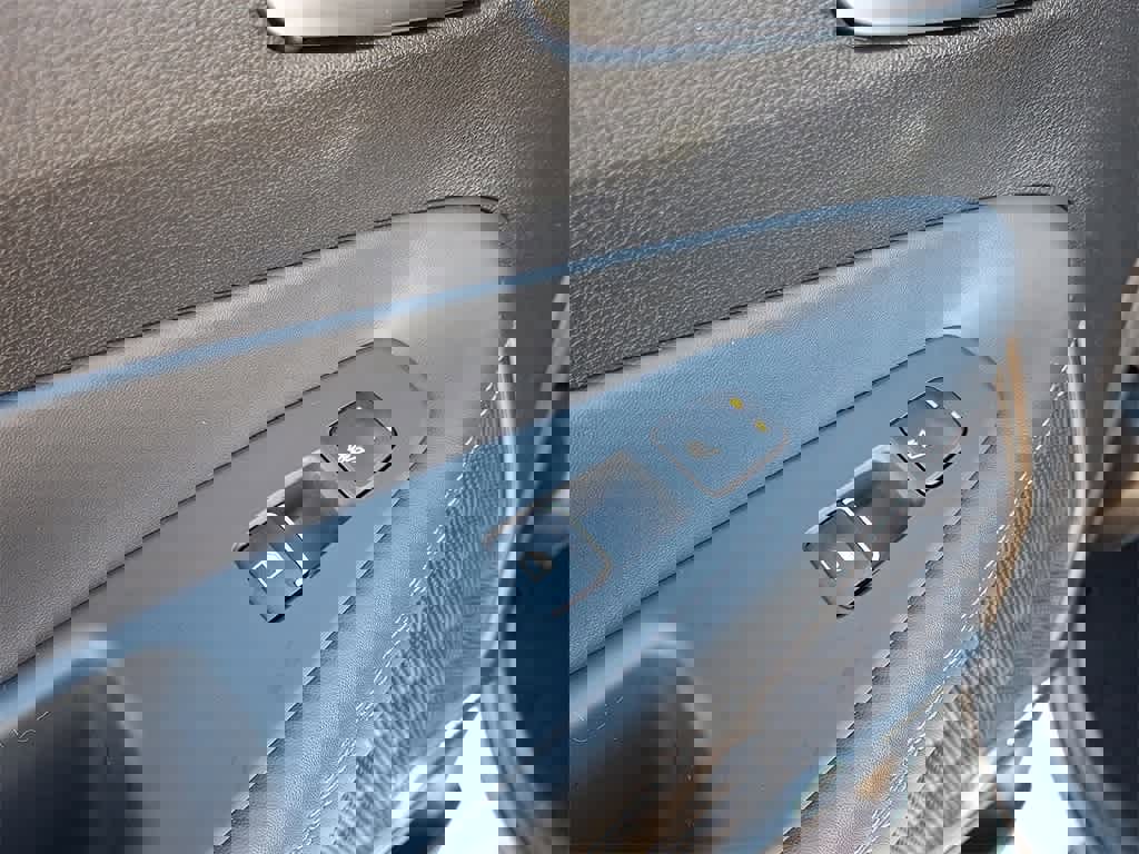 Used 2022 Hyundai Santa Fe Limited w/ Cargo Package image 30