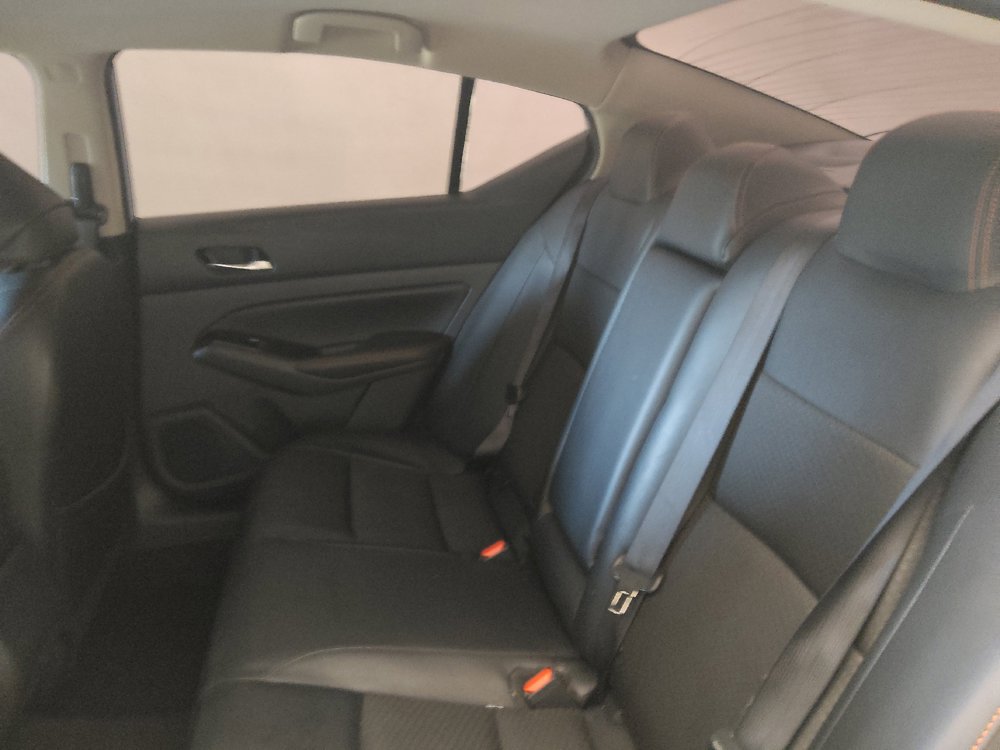 Used 2025 Nissan Altima 2.5 SR FWD image 18