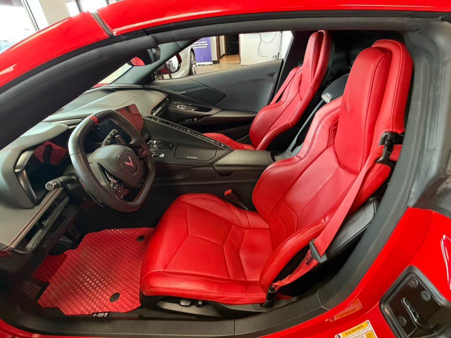 Used 2024 Chevrolet Corvette Stingray Coupe RWD image 32