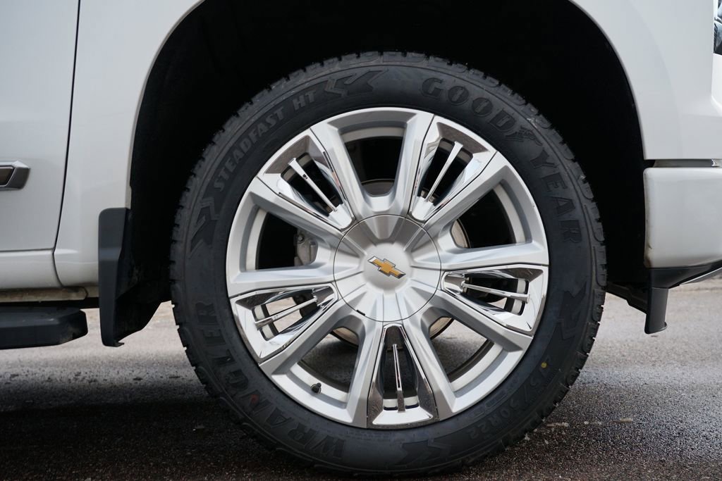 Used 2022 Chevrolet Silverado 1500 High Country w/ High Country Premium Package image 34