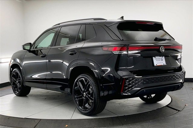 New 2026 Volkswagen Tiguan SE R-Line image 4