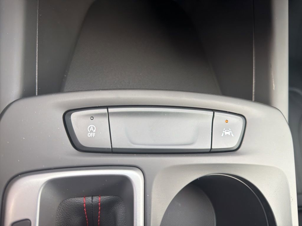 New 2026 Chevrolet Trax RS w/ Sunroof Package image 17