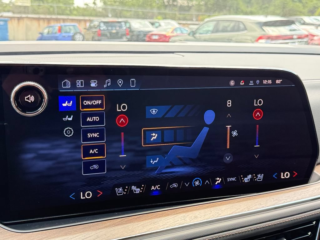 New 2026 Chevrolet Tahoe High Country AWD/4WD image 17