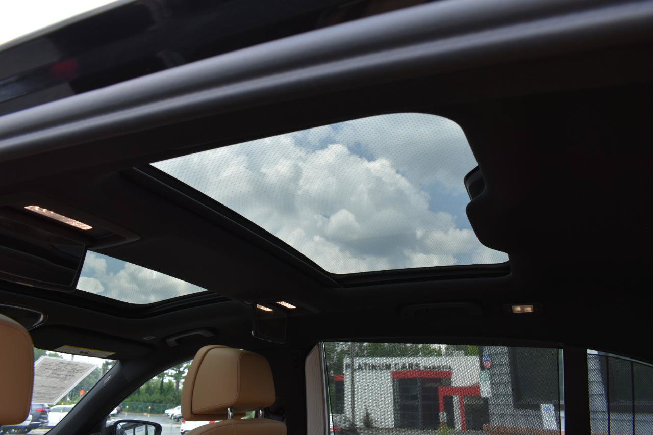 Used 2019 BMW 750i w/ Executive Package RWD image 48