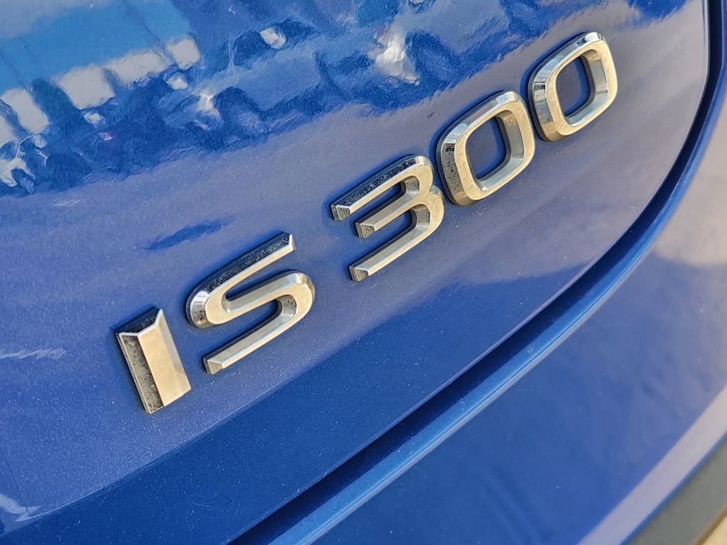 Certified 2023 Lexus IS 300 w/ Comfort Package image 12