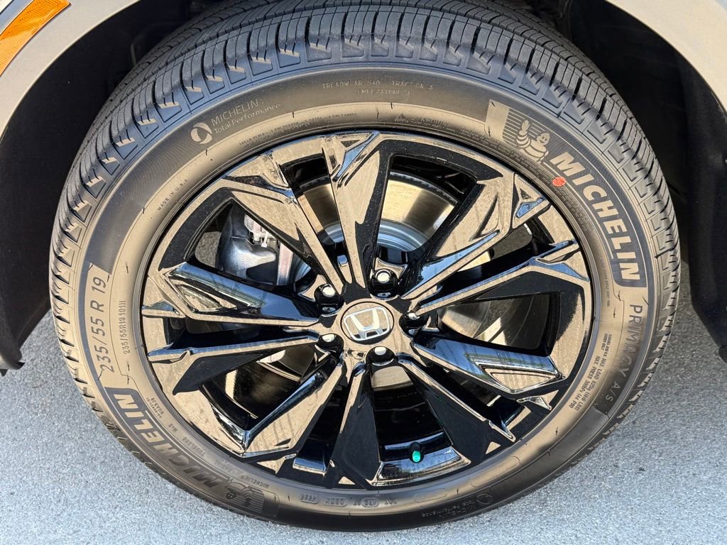 Certified 2026 Honda CR-V Sport Touring image 13