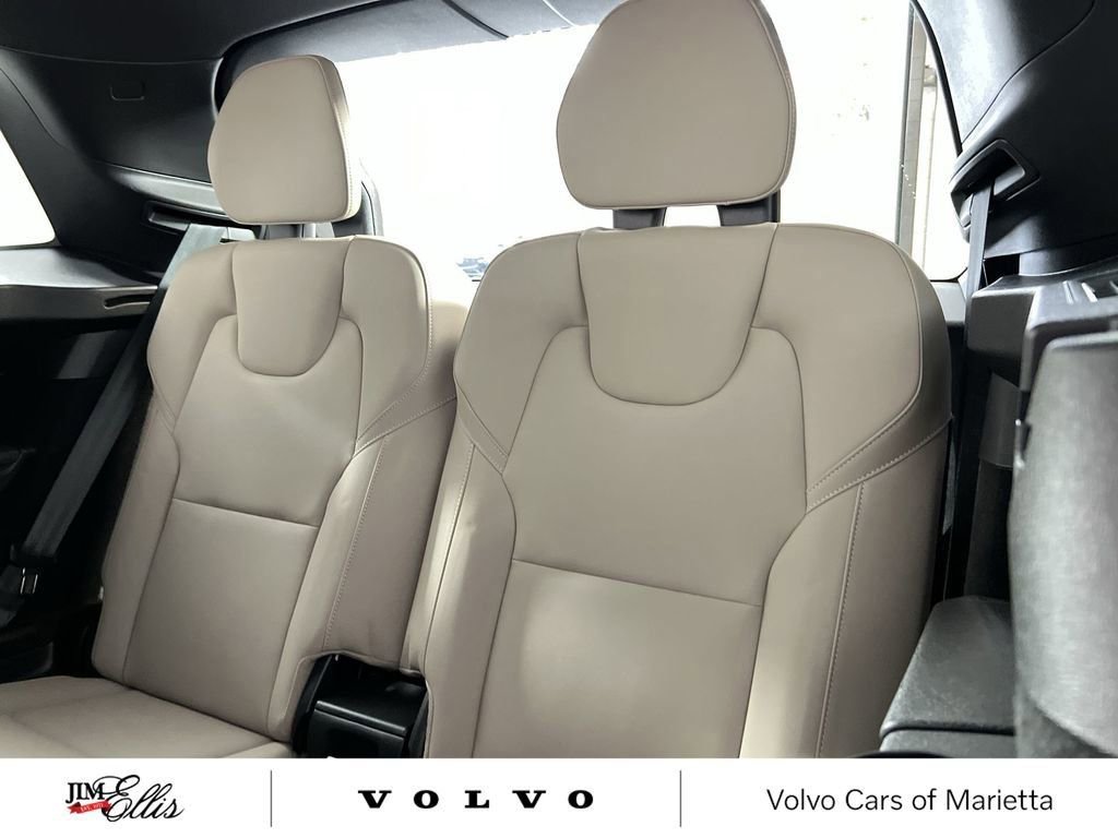 Certified 2025 Volvo XC90 B5 Plus image 23