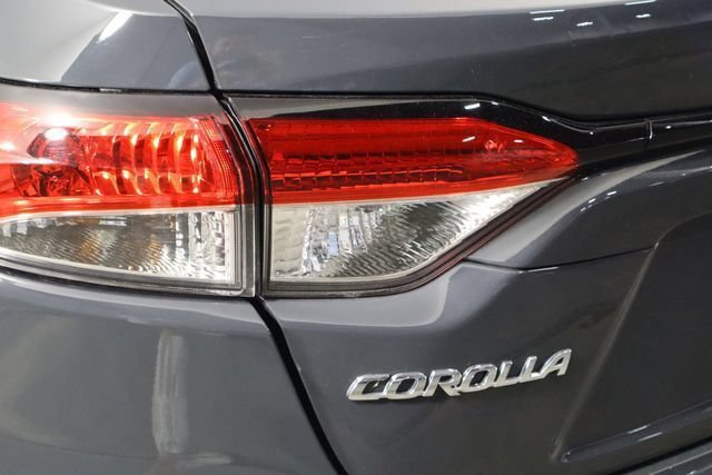 Used 2025 Toyota Corolla LE FWD image 37