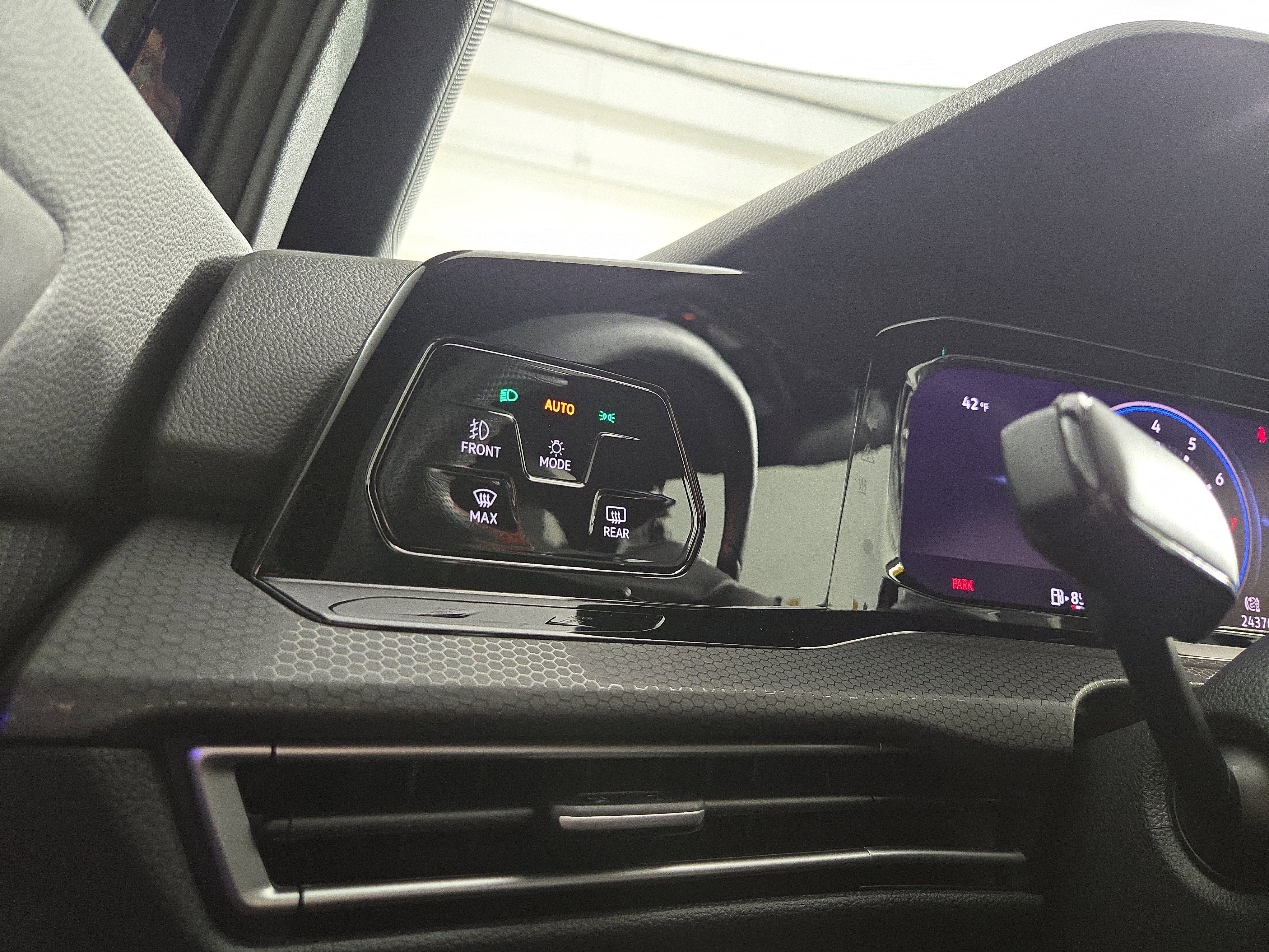 Used 2024 Volkswagen GTI S image 28