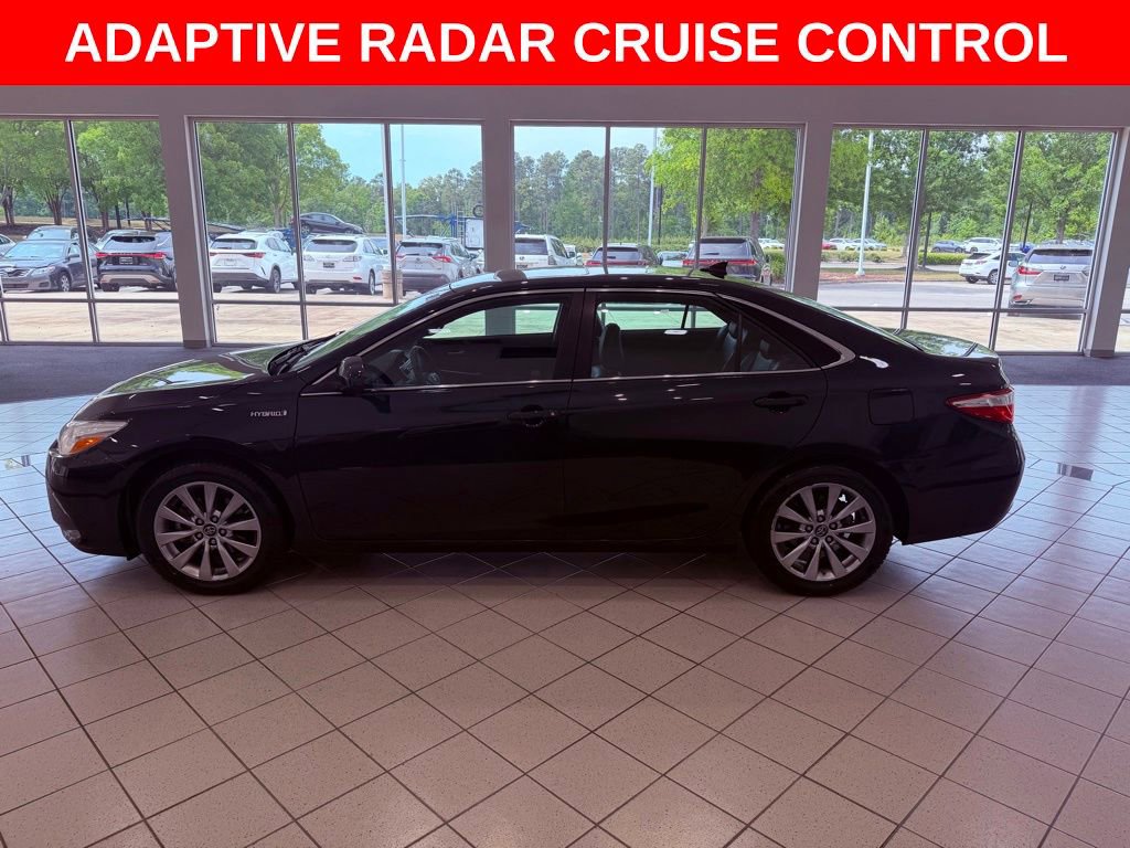 Used 2017 Toyota Camry XLE FWD image 4