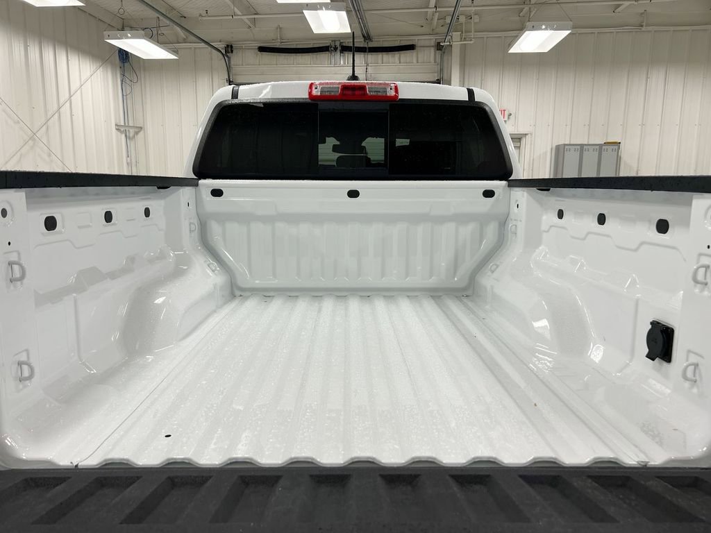 New 2026 Chevrolet Colorado LT w/ LT Convenience Package AWD/4WD image 24
