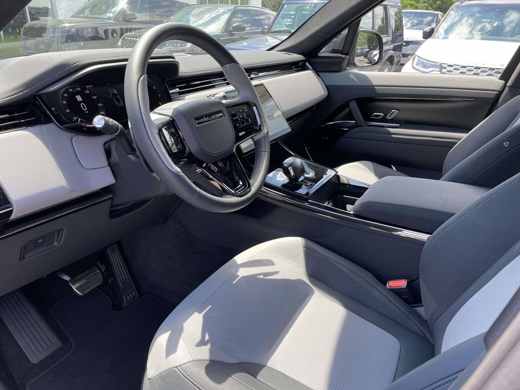 Certified 2025 Land Rover Range Rover Sport SV Edition Two AWD/4WD image 13