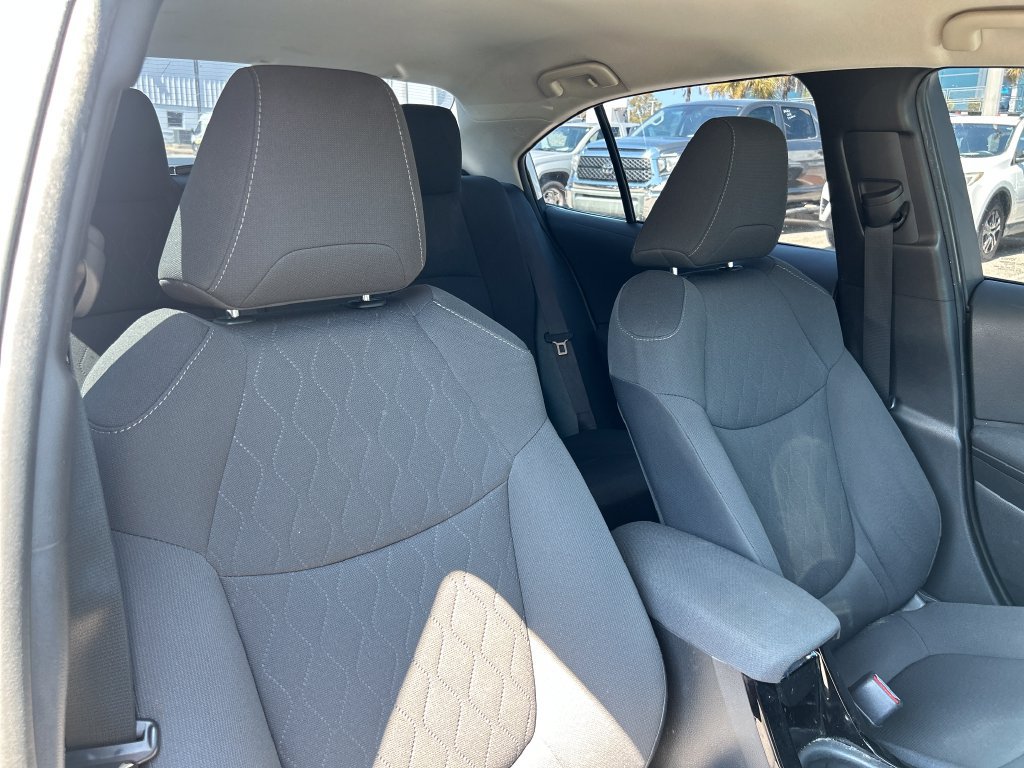 Used 2020 Toyota Corolla LE FWD image 14