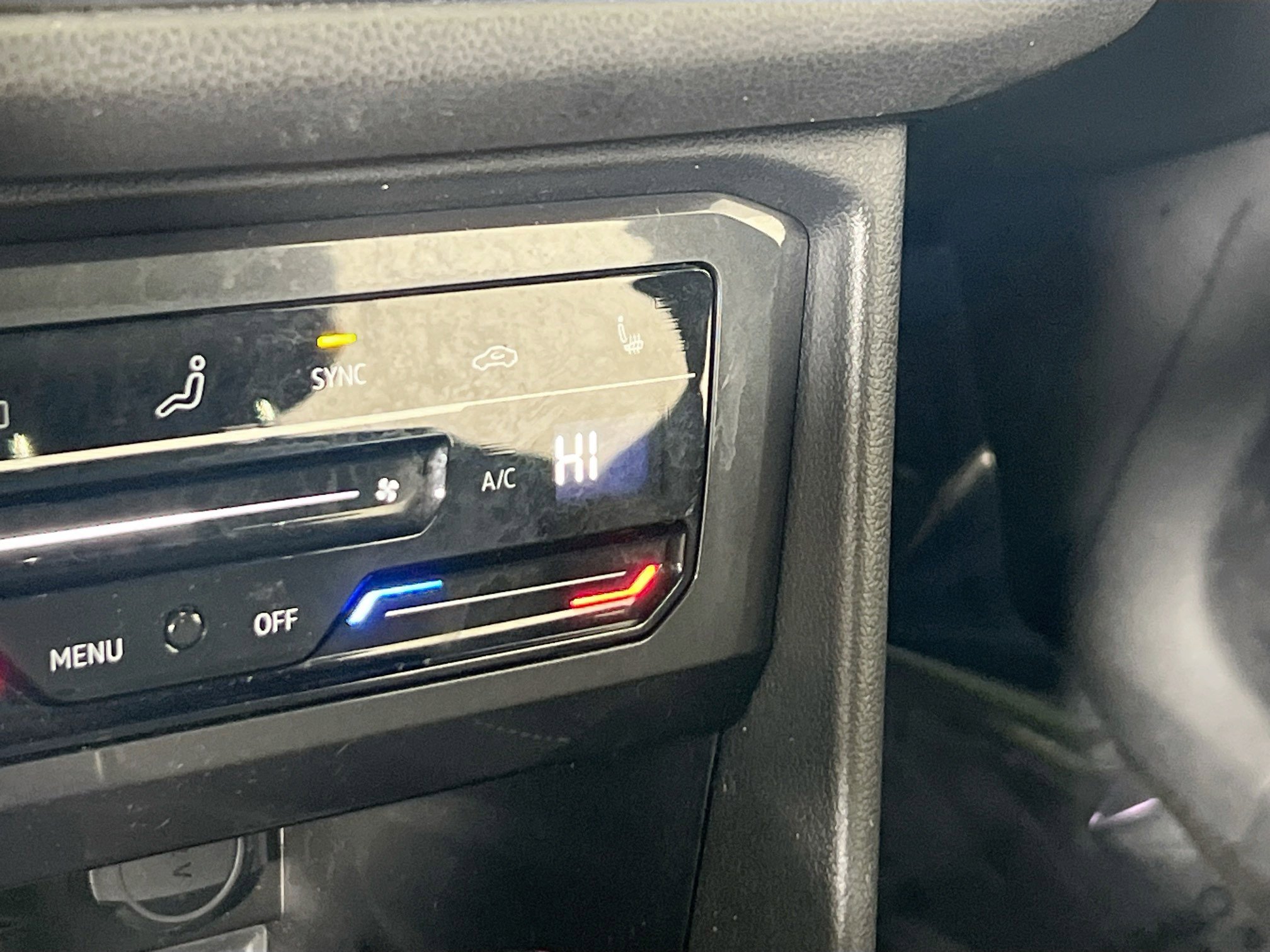 Used 2022 Volkswagen Tiguan SE R-Line image 19