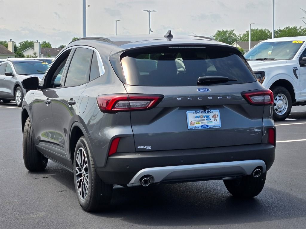 Used 2024 Ford Escape SE image 17