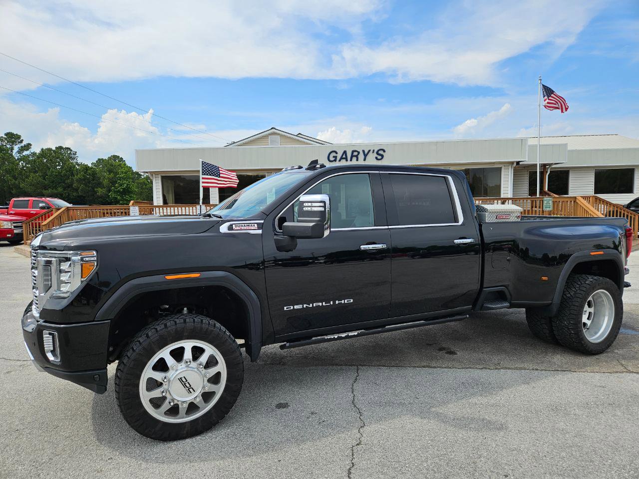 Used 2020 GMC Sierra 3500 Denali w/ Denali Ultimate Package AWD/4WD image 2