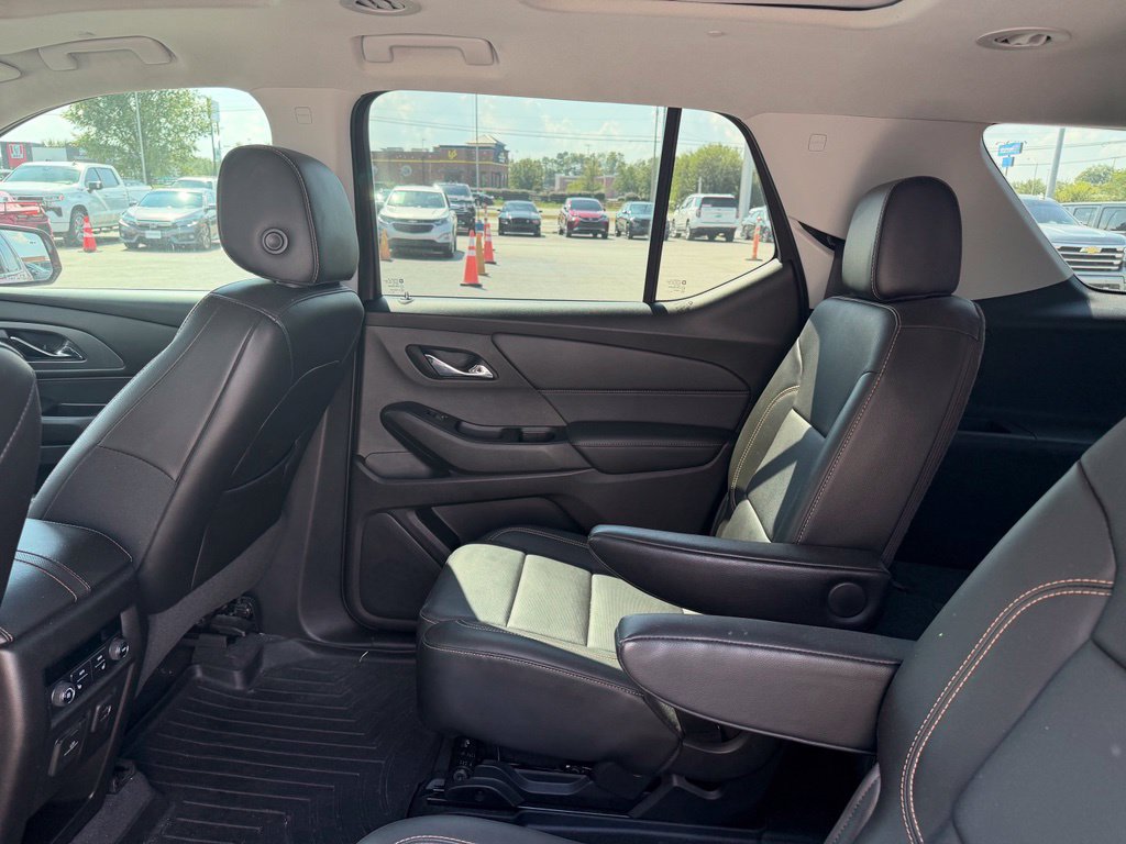 Used 2019 Chevrolet Traverse Premier w/ Driver Confidence II Package FWD image 7
