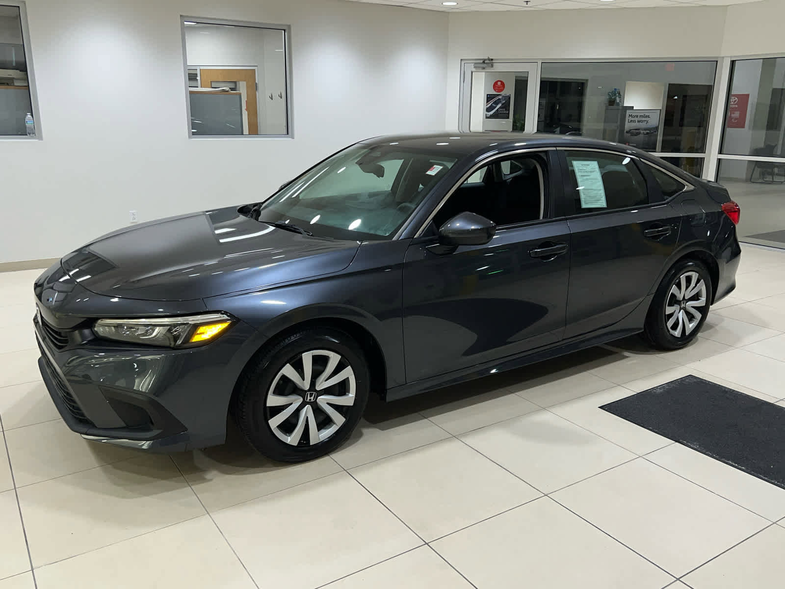 Used 2023 Honda Civic LX image 12