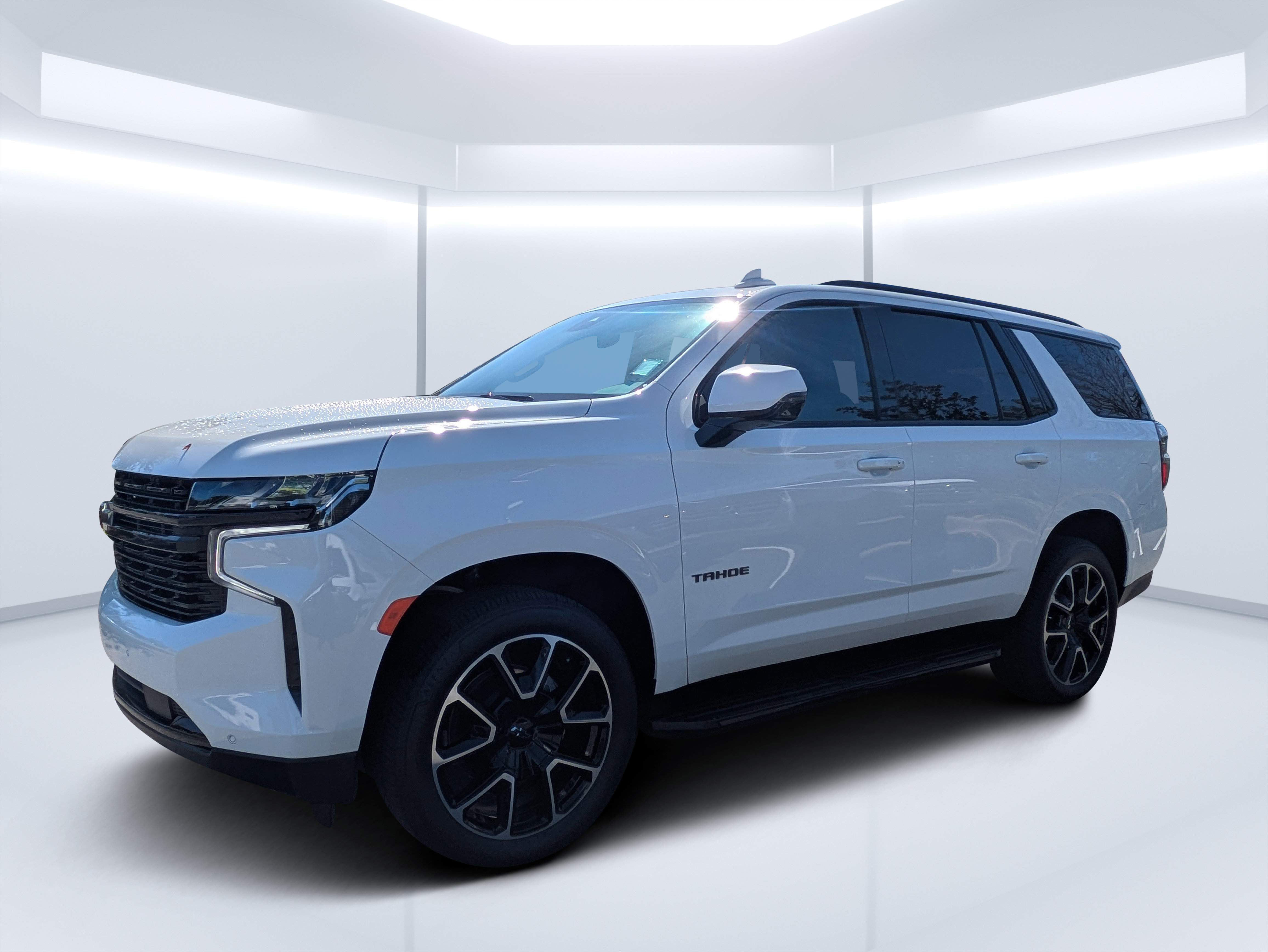 Used 2024 Chevrolet Tahoe RST w/ Luxury Package RWD image 7